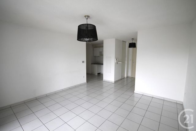 Afficher la photo en grand Appartement T3 à vendre - 3 pièces - 60.69 m2 - TOULOUSE - 31 - MIDI-PYRENEES - Century 21 Action Immobilier