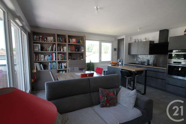 Appartement T4 à vendre - 4 pièces - 80.49 m2 - TOULOUSE - 31 - MIDI-PYRENEES - Century 21 Action Immobilier Appartement T4 à vendre - 4 pièces - 80.49 m2 - TOULOUSE - 31 - MIDI-PYRENEES - Century 21 Action Immobilier