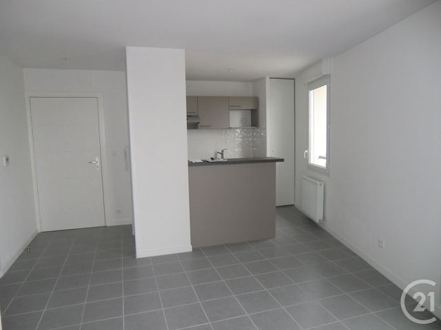 Appartement F2 à louer - 2 pièces - 43.0 m2 - TOULOUSE - 31 - MIDI-PYRENEES - Century 21 Action Immobilier Appartement F2 à louer - 2 pièces - 43.0 m2 - TOULOUSE - 31 - MIDI-PYRENEES - Century 21 Action Immobilier