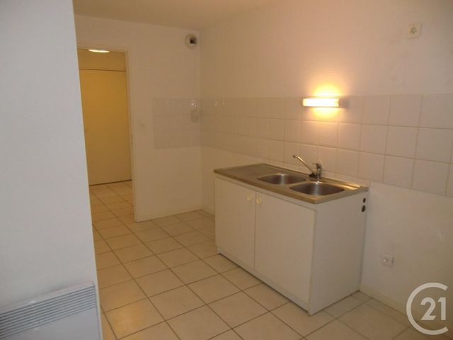 Appartement T3 à louer - 3 pièces - 76.75 m2 - TOULOUSE - 31 - MIDI-PYRENEES - Century 21 Action Immobilier Appartement T3 à louer - 3 pièces - 76.75 m2 - TOULOUSE - 31 - MIDI-PYRENEES - Century 21 Action Immobilier
