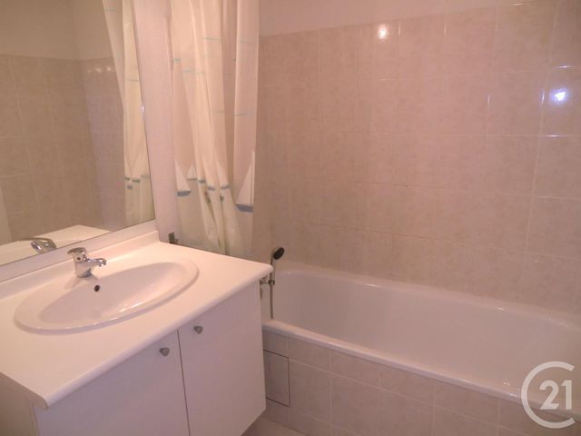 Appartement T3 à louer - 3 pièces - 76.75 m2 - TOULOUSE - 31 - MIDI-PYRENEES - Century 21 Action Immobilier Appartement T3 à louer - 3 pièces - 76.75 m2 - TOULOUSE - 31 - MIDI-PYRENEES - Century 21 Action Immobilier