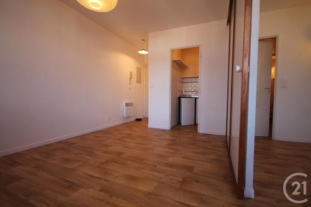 Studio à louer - 1 pièce - 27.24 m2 - TOULOUSE - 31 - MIDI-PYRENEES - Century 21 Action Immobilier Studio à louer - 1 pièce - 27.24 m2 - TOULOUSE - 31 - MIDI-PYRENEES - Century 21 Action Immobilier
