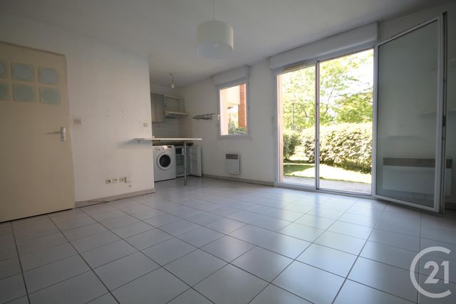Studio à louer - 1 pièce - 25.02 m2 - TOULOUSE - 31 - MIDI-PYRENEES - Century 21 Action Immobilier Studio à louer - 1 pièce - 25.02 m2 - TOULOUSE - 31 - MIDI-PYRENEES - Century 21 Action Immobilier