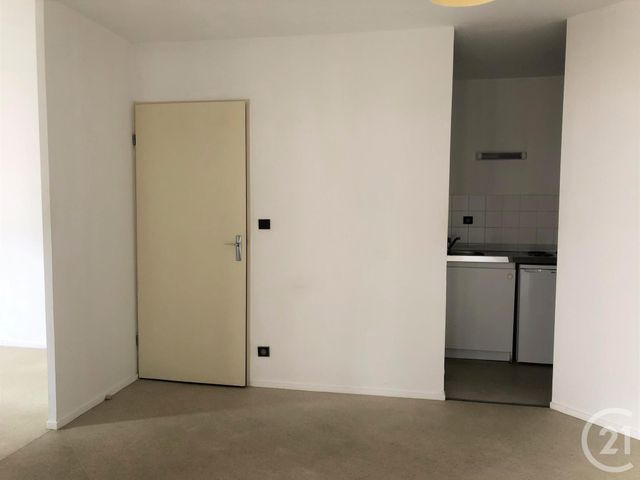 Afficher la photo en grand Appartement T1 à louer - 1 pièce - 31.06 m2 - TOULOUSE - 31 - MIDI-PYRENEES - Century 21 Action Immobilier